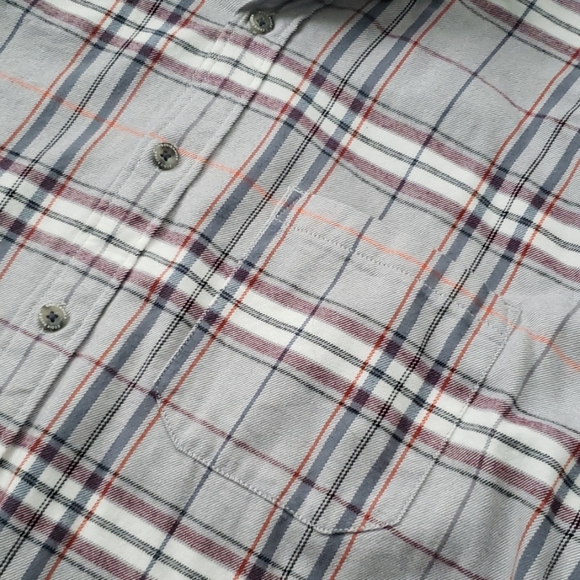 Eddie Bauer Men's TXL Flannel Button up shirt - Picture 4 of 7